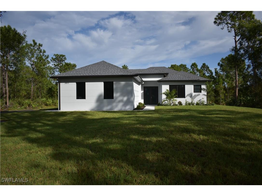 3709 64th Avenue NE Naples FL 34120 225003300 image1