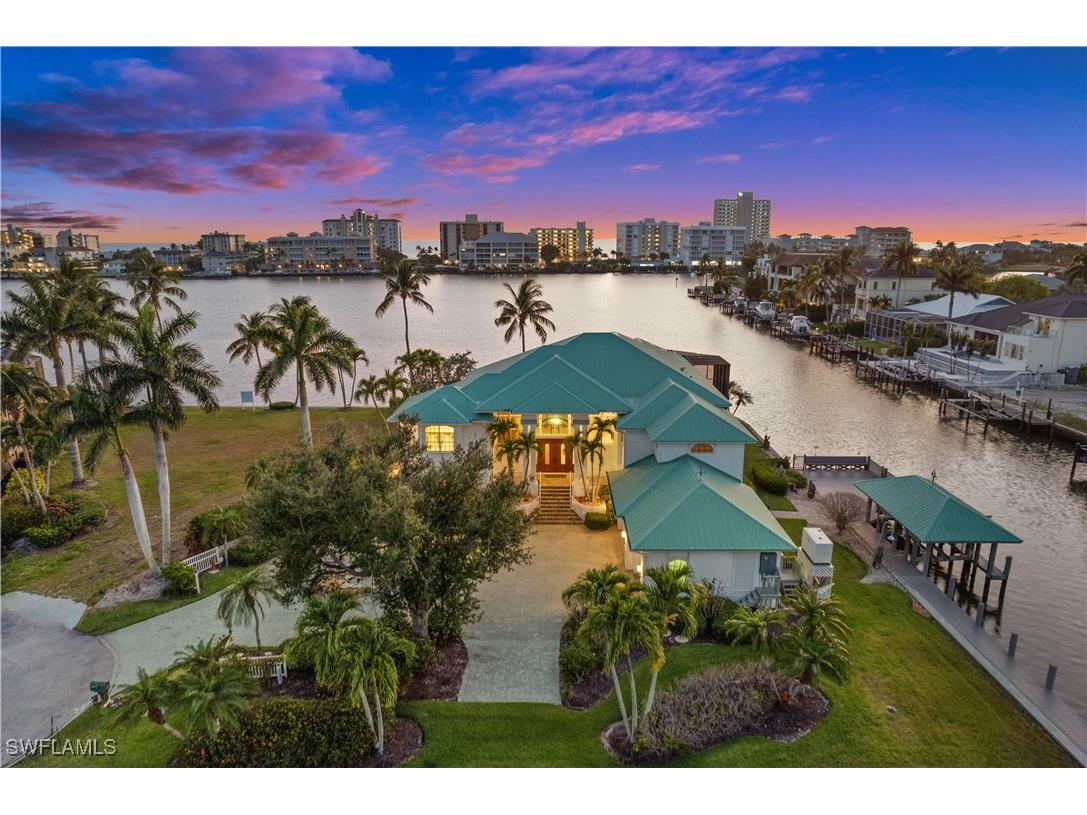 371 Bayside Avenue Naples FL 34108 225072095 image3