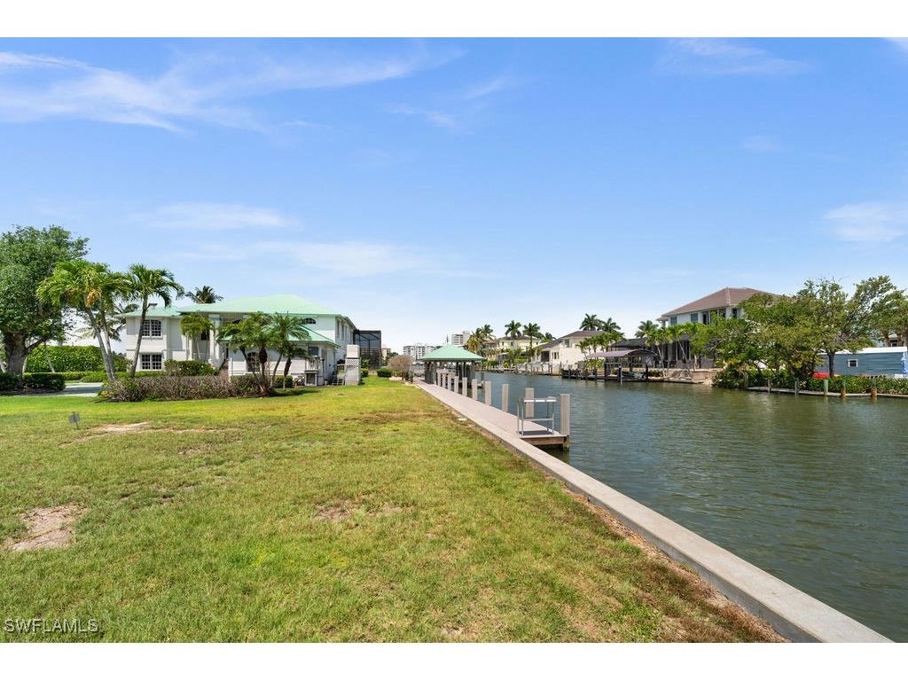 371 Bayside Avenue Naples FL 34108 225072095 image39