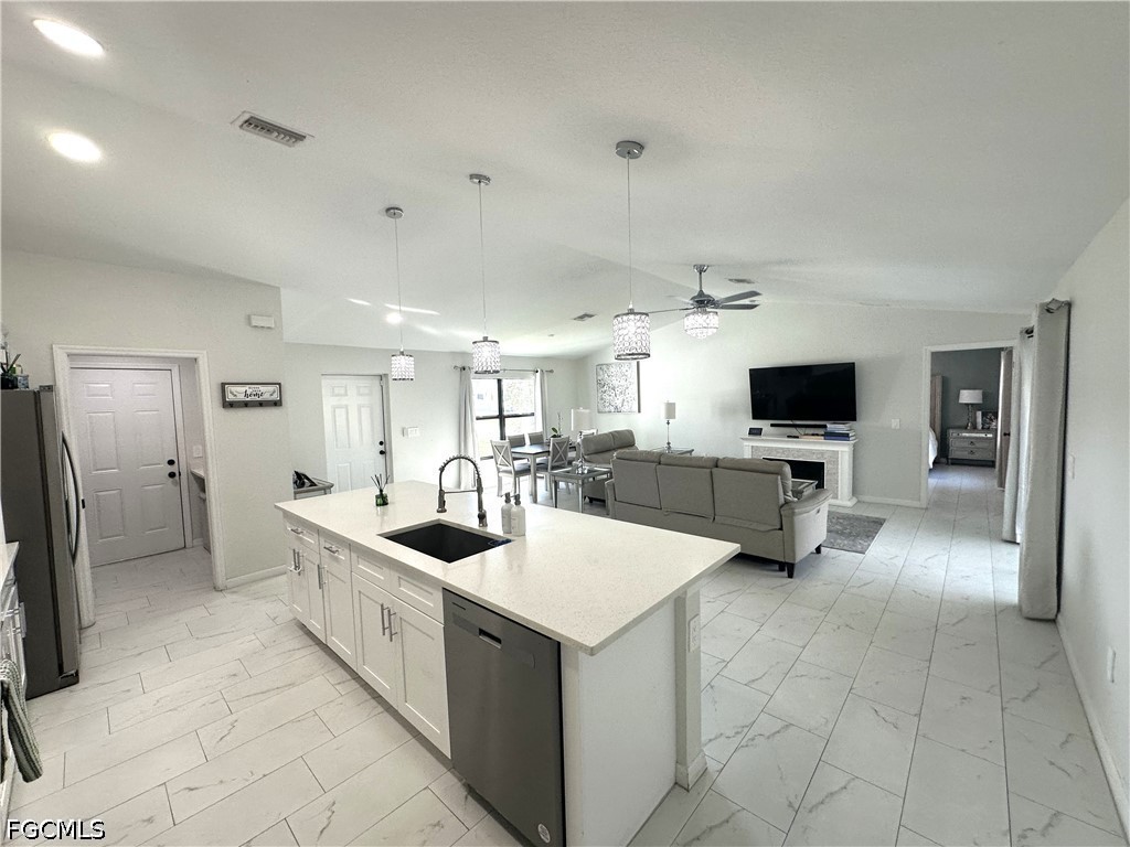 3710 38th Street SW Lehigh Acres FL 33976 2026024608 image4