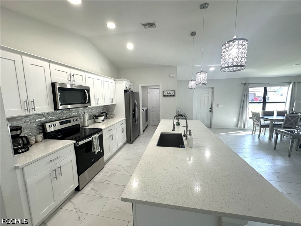 3710 38th Street SW Lehigh Acres FL 33976 2026024608 image5