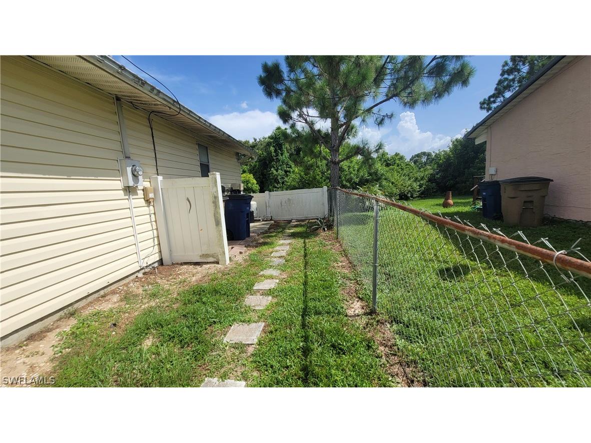 3711 10th Street SW Lehigh Acres FL 33976 226010744 image2