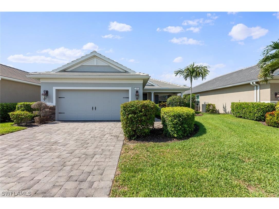 3711 Canopy Circle Naples FL 34120 224046309 image1