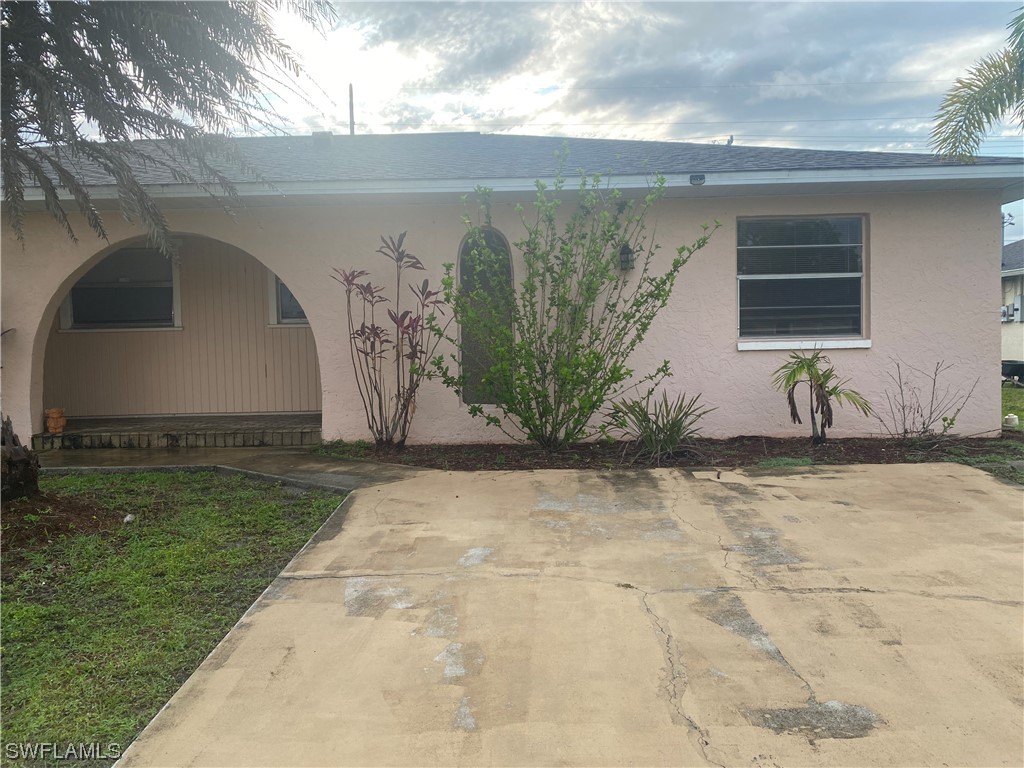 3711 SW Santa Barbara Place Cape Coral FL 33914 223050521 image1