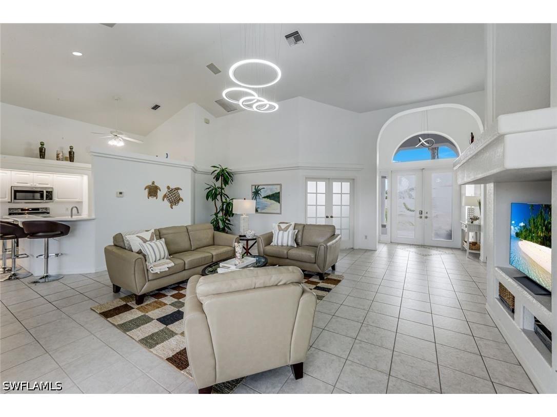 3712 SE 17th Place Cape Coral FL 33904 226020007 image4