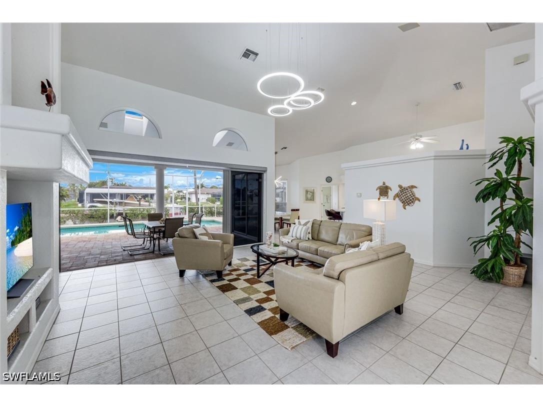 3712 SE 17th Place Cape Coral FL 33904 226020007 image7