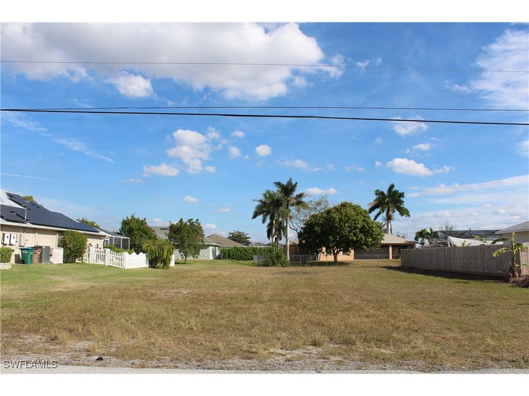 3713 Andalusia Boulevard Cape Coral FL 33909 225083114 image1