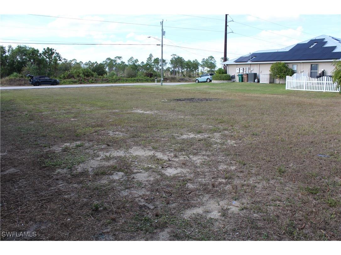 3713 Andalusia Boulevard Cape Coral FL 33909 225083114 image5