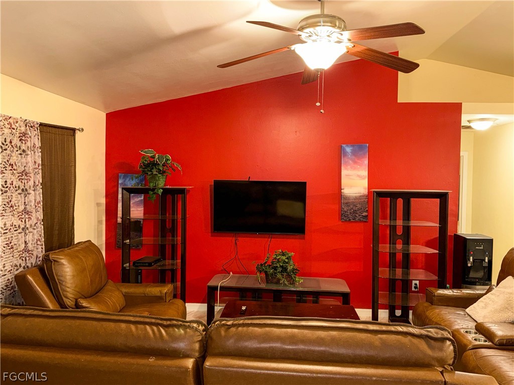 3714 5th Street SW Lehigh Acres FL 33976 2026012643 image5