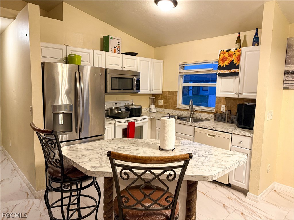 3714 5th Street SW Lehigh Acres FL 33976 2026012643 image9