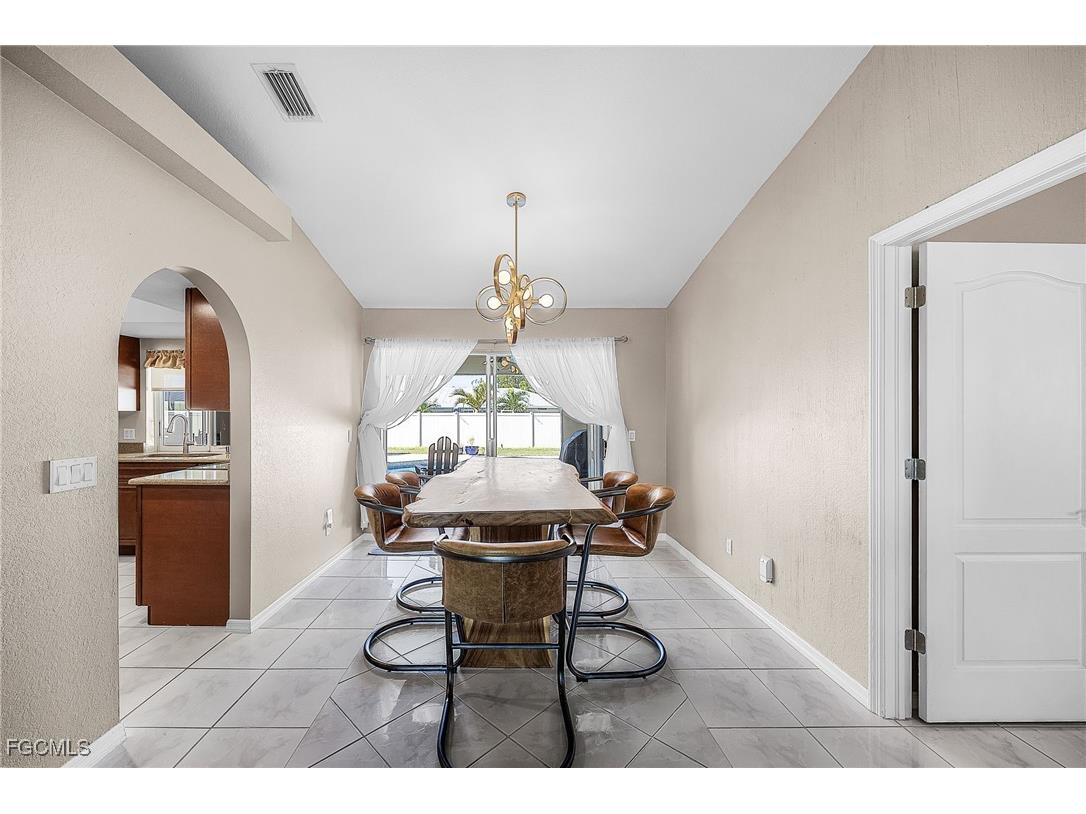 3714 Palm Tree Boulevard Cape Coral FL 33904 2025022458 image13