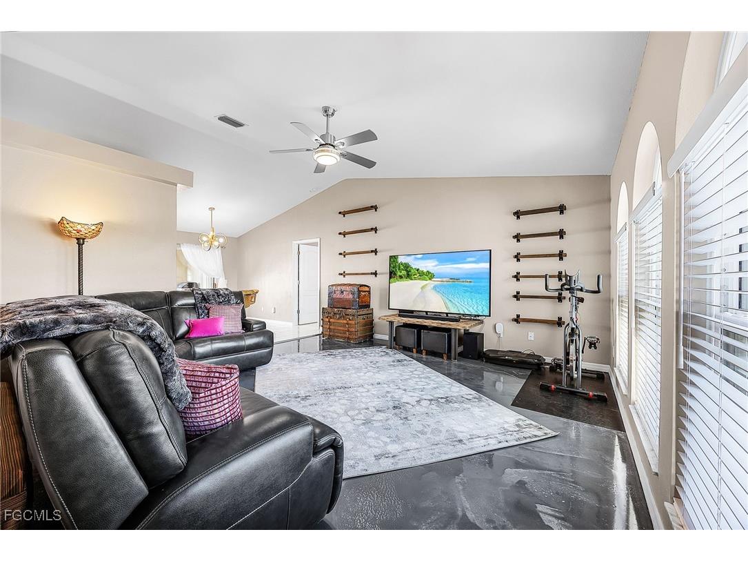 3714 Palm Tree Boulevard Cape Coral FL 33904 2025022458 image5