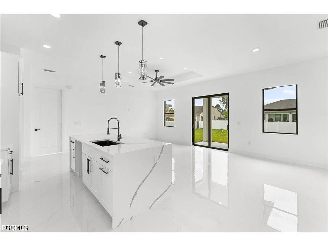 3715 38th Street SW Lehigh Acres FL 33976 2026019079 image4