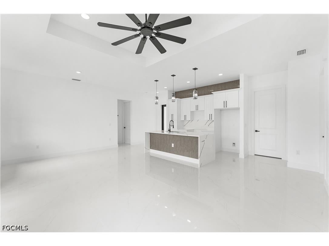 3715 38th Street SW Lehigh Acres FL 33976 2026019079 image5