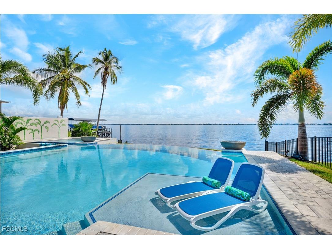 3715 SE 21st Place Cape Coral FL 33904 2025024628 image12