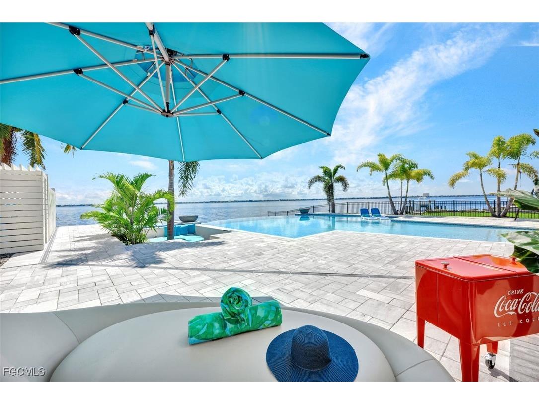 3715 SE 21st Place Cape Coral FL 33904 2025024628 image13