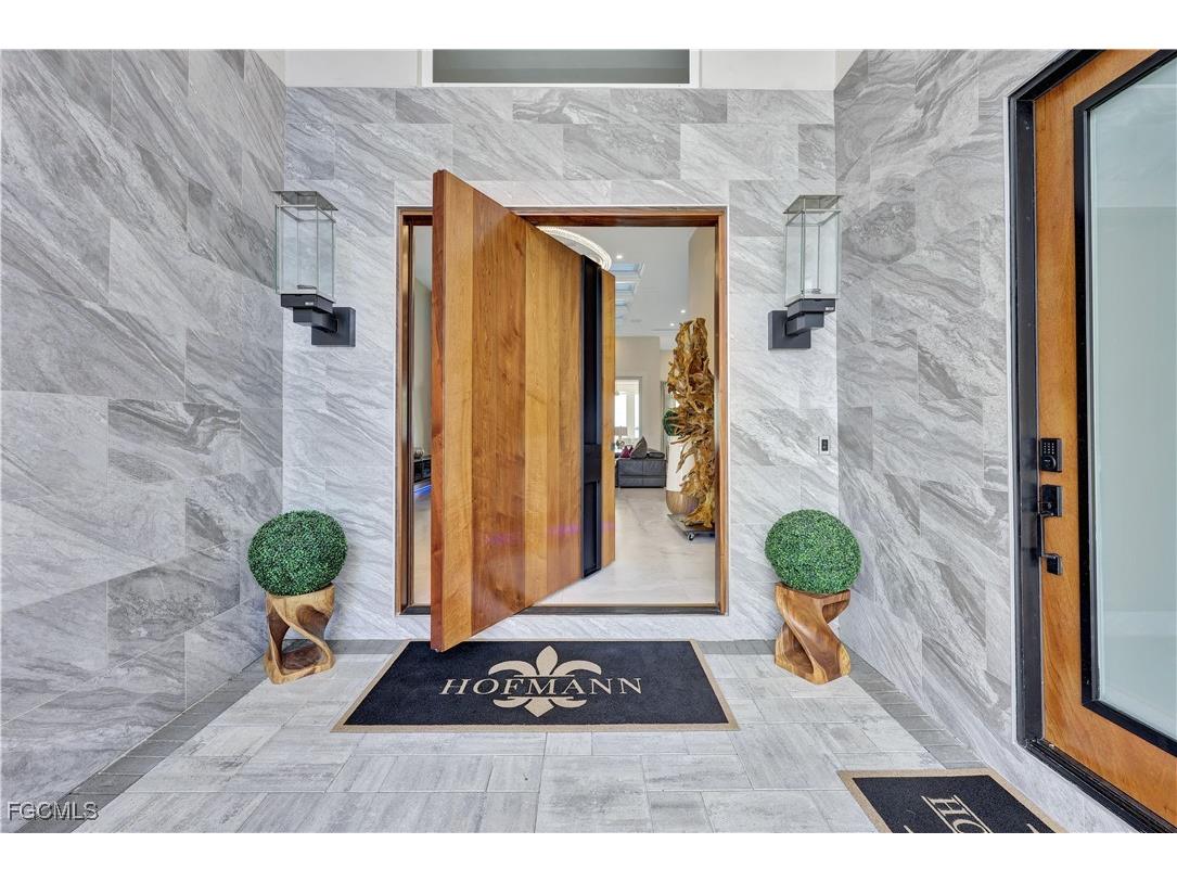 3715 SE 21st Place Cape Coral FL 33904 2025024628 image17