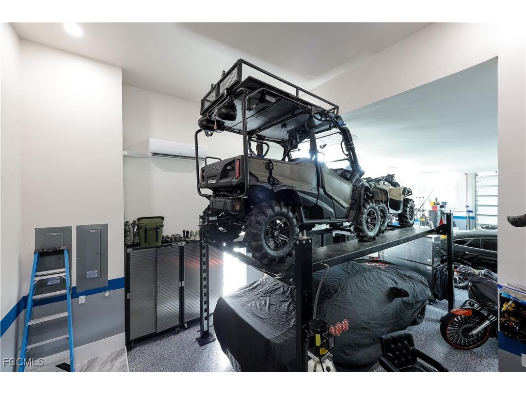 3715 SE 21st Place Cape Coral FL 33904 2025024628 image50