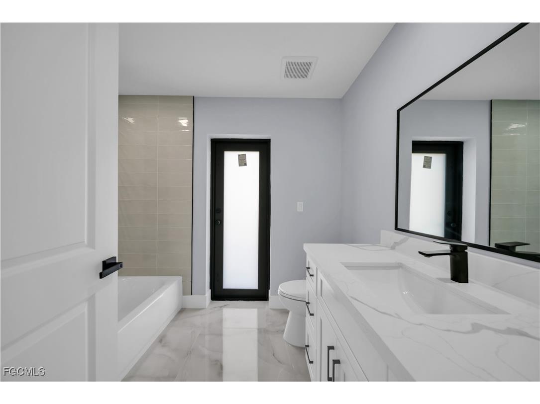 3716 10th Street SW Lehigh Acres FL 33976 2025018376 image32