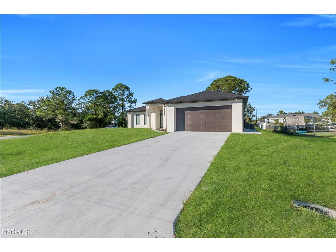3716 10th Street SW Lehigh Acres FL 33976 2025018376 image5