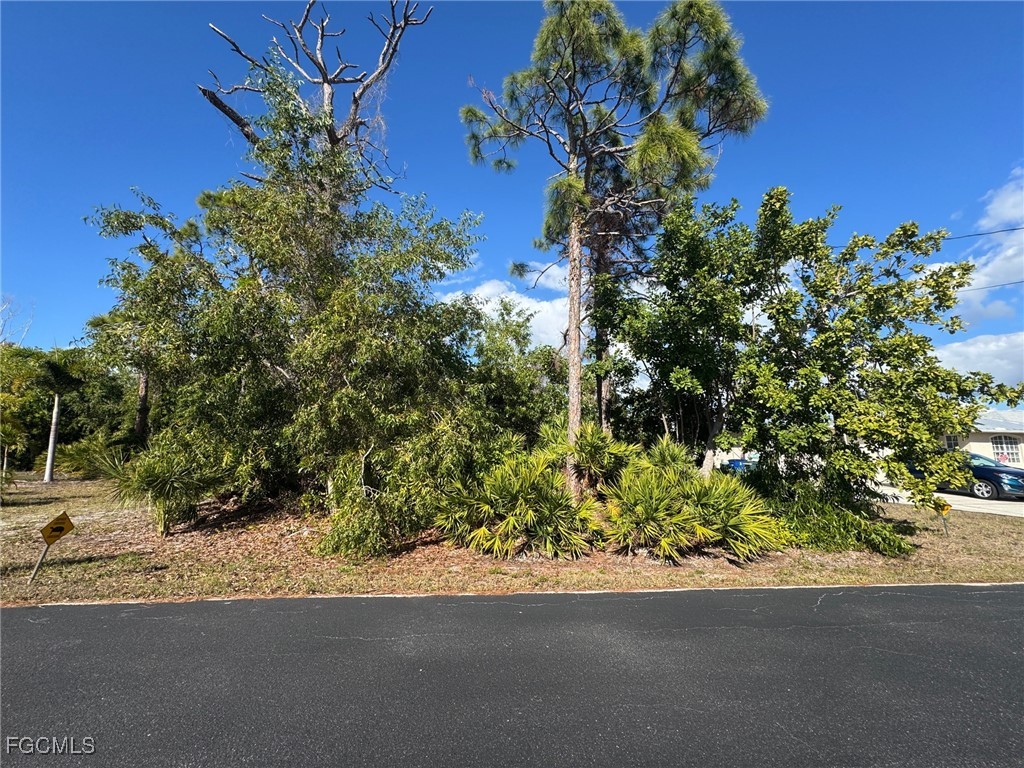 3716 Manatee Drive Saint James City FL 33956 2026000619 image5