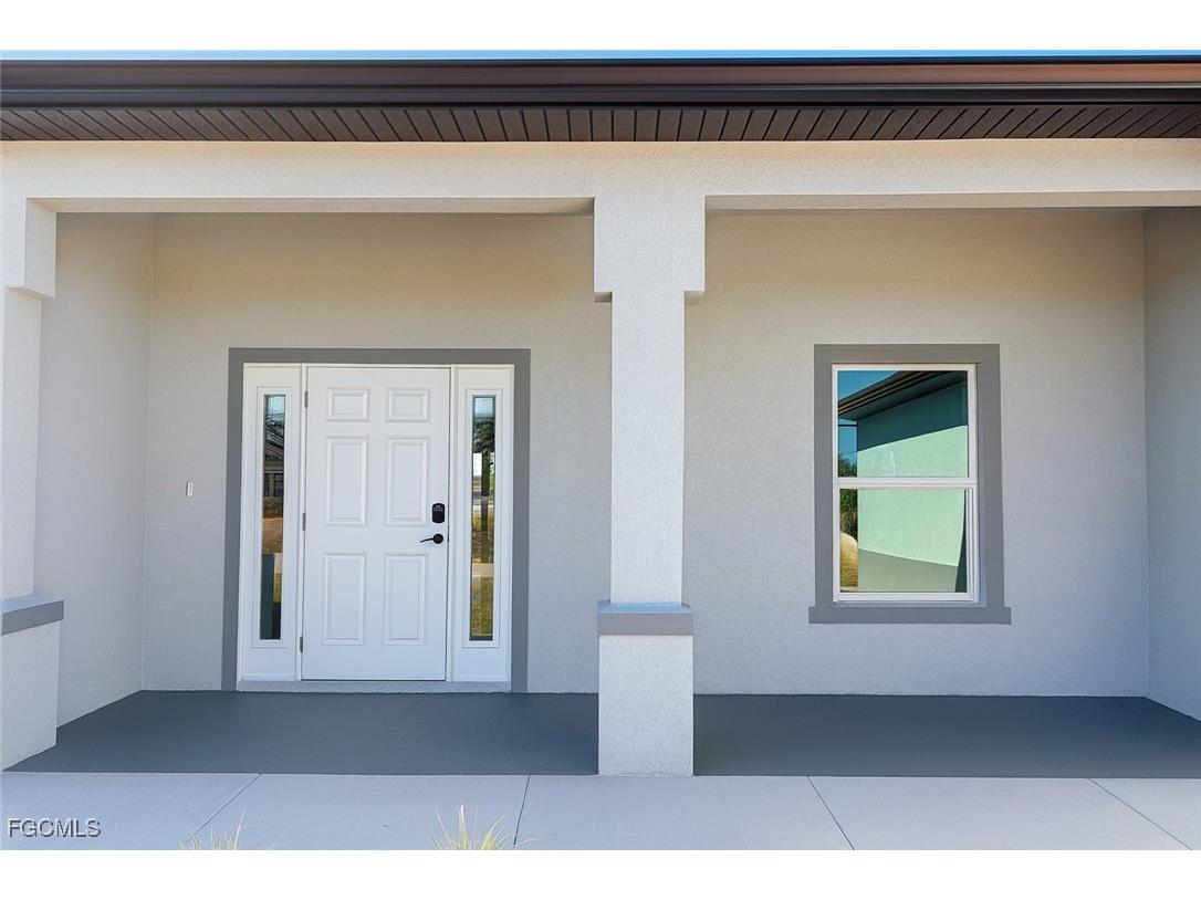 3716 NE 15th Avenue Cape Coral FL 33909 2025023328 image2