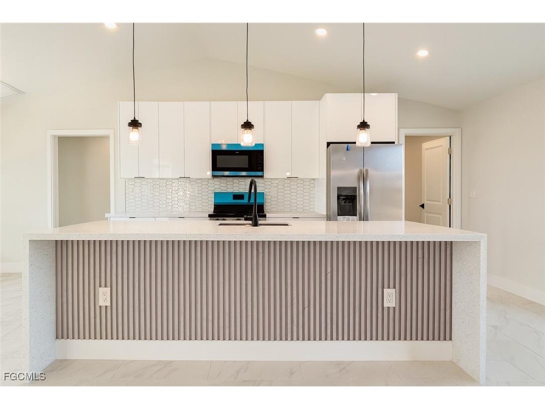 3716 NE 15th Avenue Cape Coral FL 33909 2025023328 image3