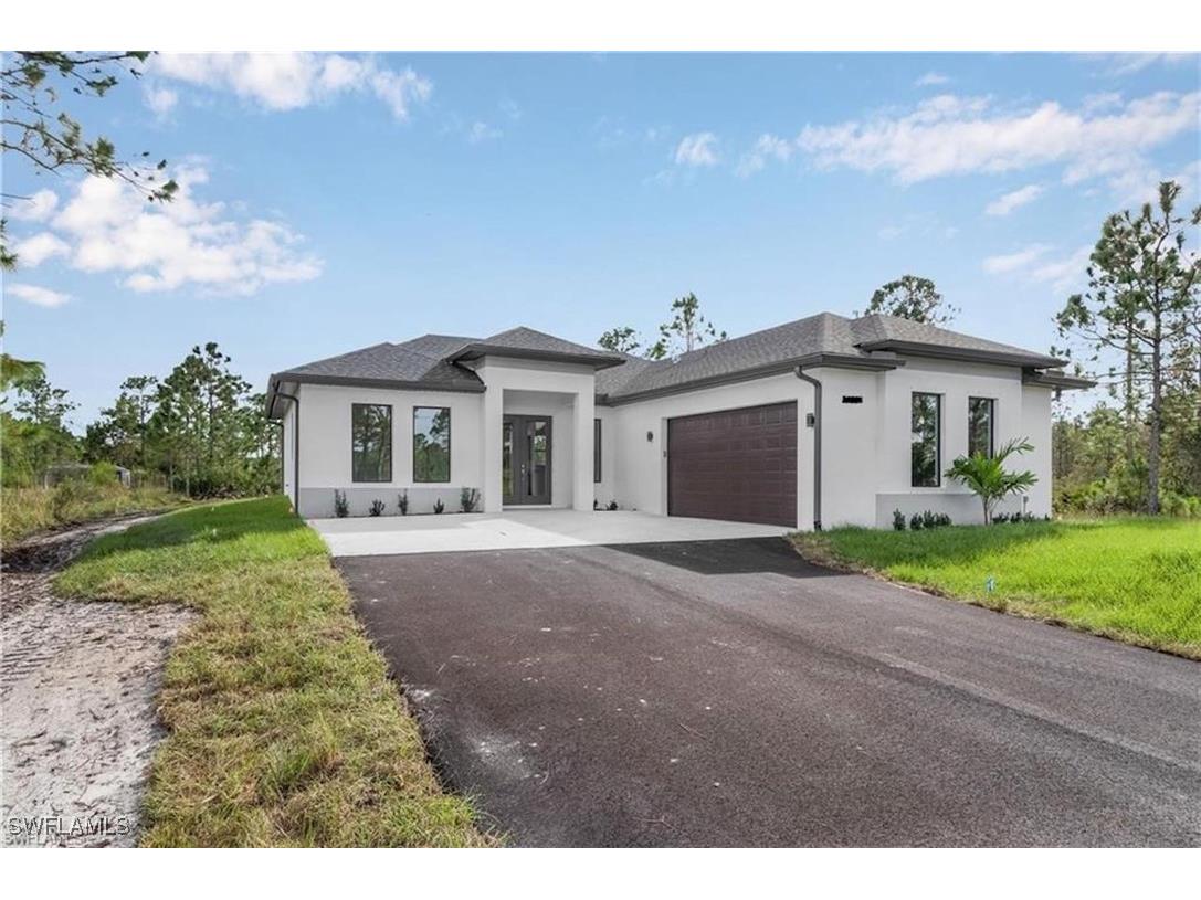 3717 26th Avenue SE Naples FL 34117 224068702 image1