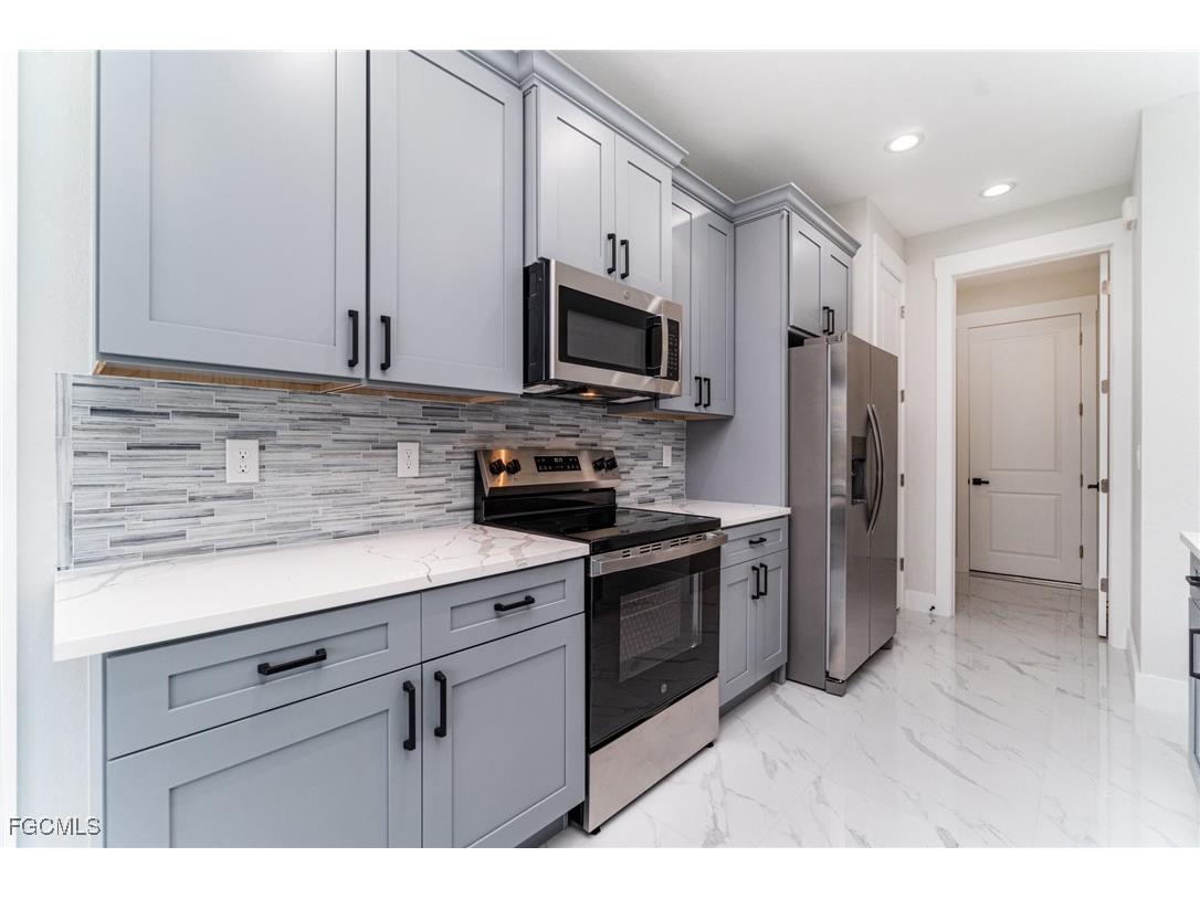 3717 4th Street SW Lehigh Acres FL 33976 2025007300 image14