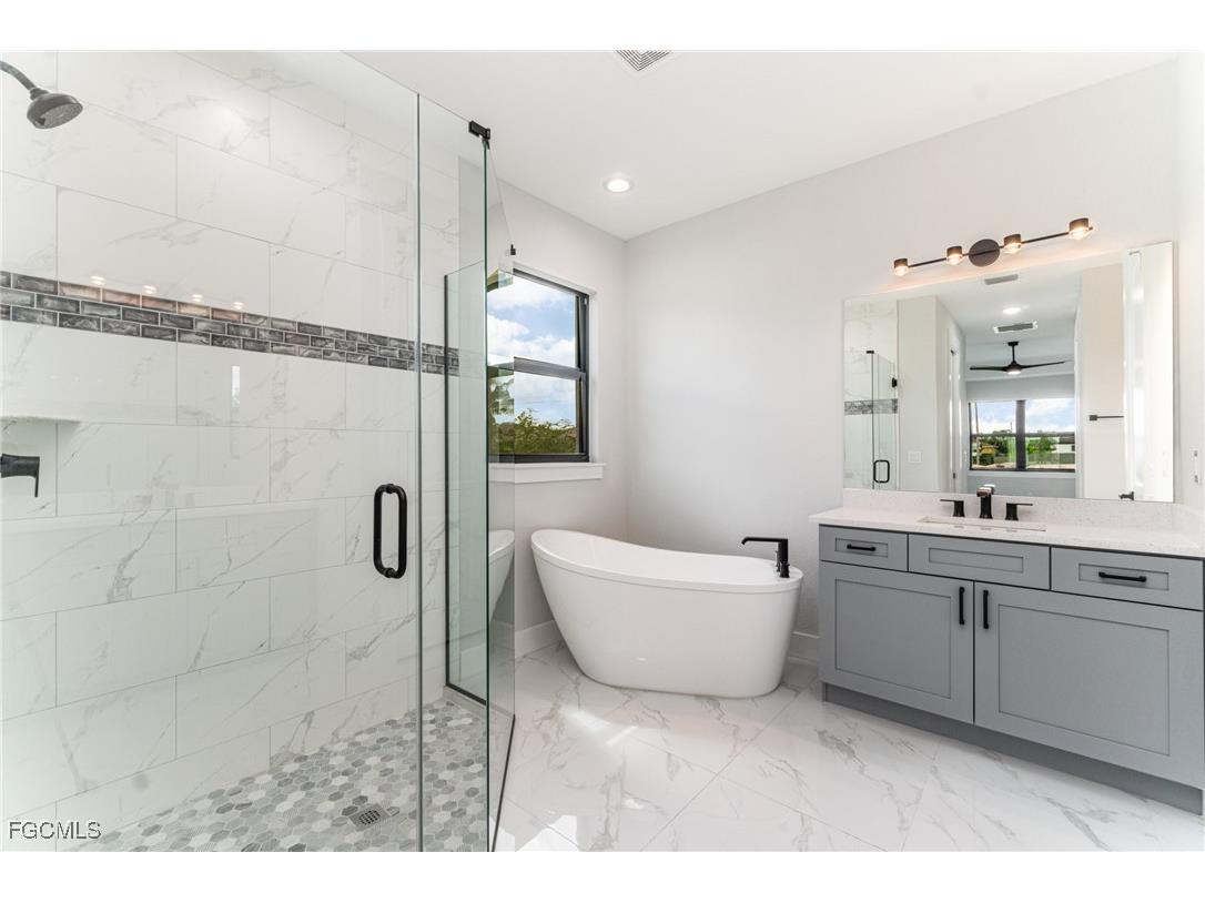 3717 4th Street SW Lehigh Acres FL 33976 2025007300 image21