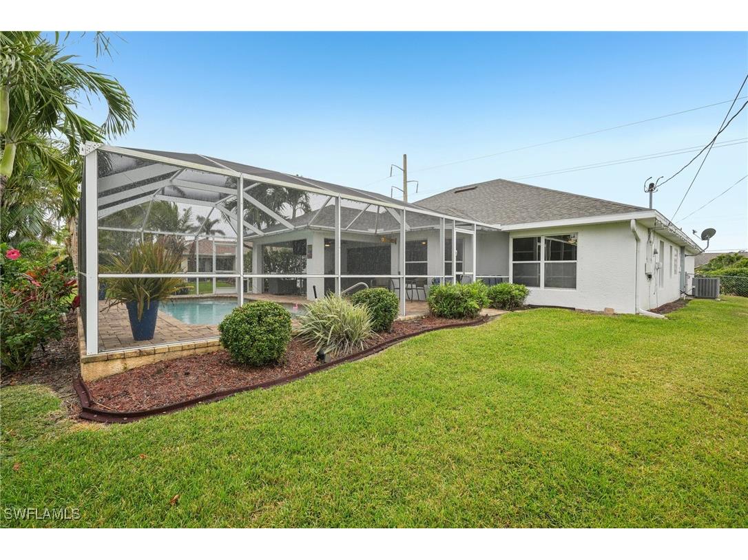 3717 Agualinda Boulevard Cape Coral FL 33914 225075514 image33