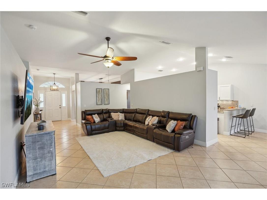 3717 Agualinda Boulevard Cape Coral FL 33914 226009060 image9