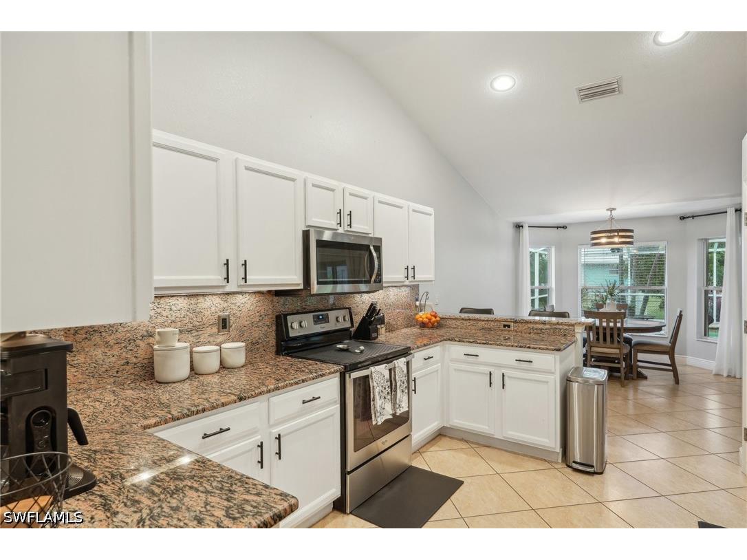 3717 Agualinda Boulevard Cape Coral FL 33914 226019931 image8