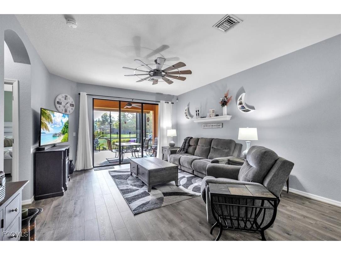 3717 Pino Vista Way Estero FL 33928 2026000219 image10