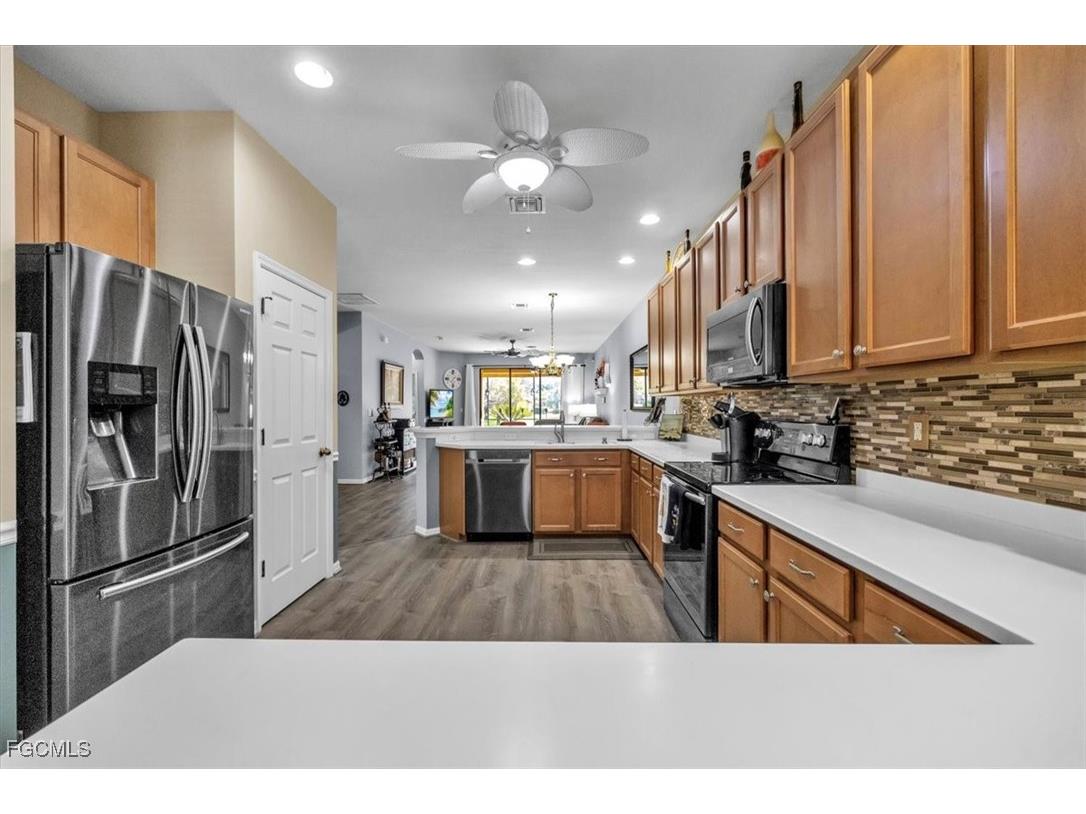 3717 Pino Vista Way Estero FL 33928 2026000219 image19