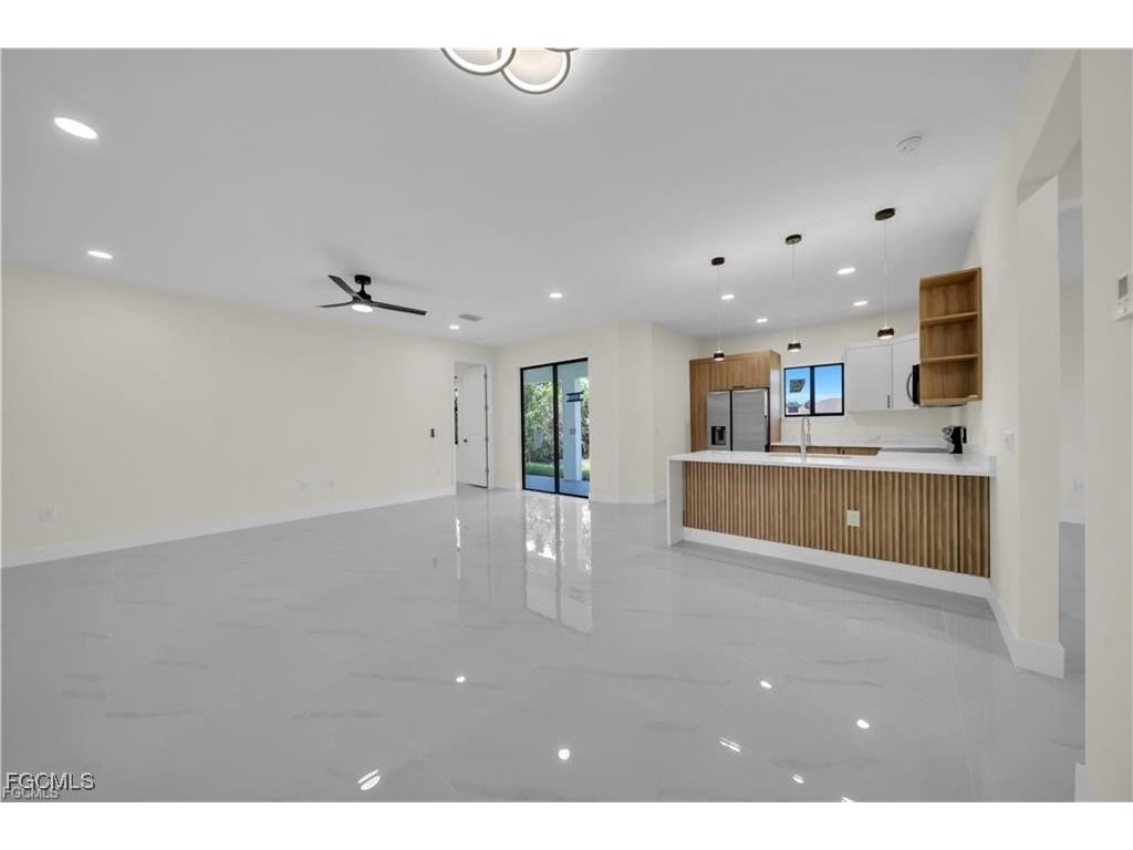 3718 20th Street SW Lehigh Acres FL 33976 2025021451 image6