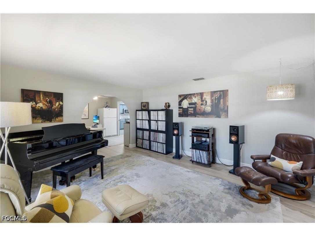 3718 SE 8th Avenue Cape Coral FL 33904 2026019380 image10