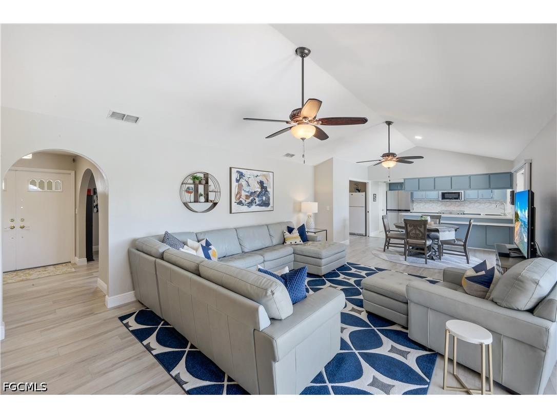 3718 SE 8th Avenue Cape Coral FL 33904 2026019380 image7