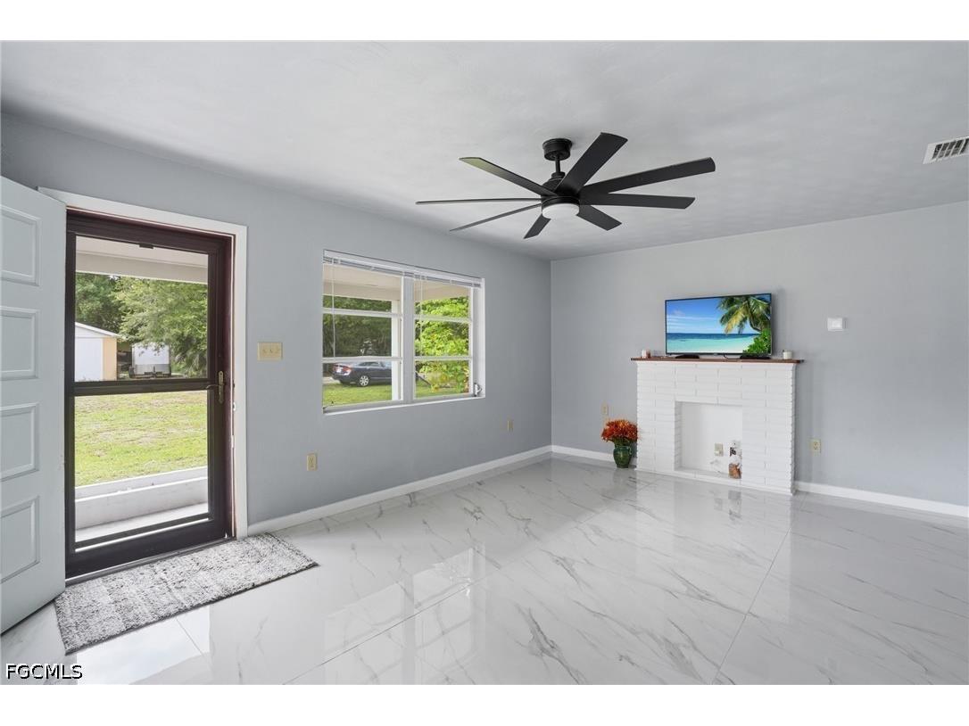 372 Altamont Avenue Fort Myers FL 33905 2026025457 image3