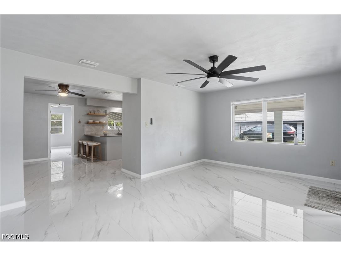 372 Altamont Avenue Fort Myers FL 33905 2026025457 image4