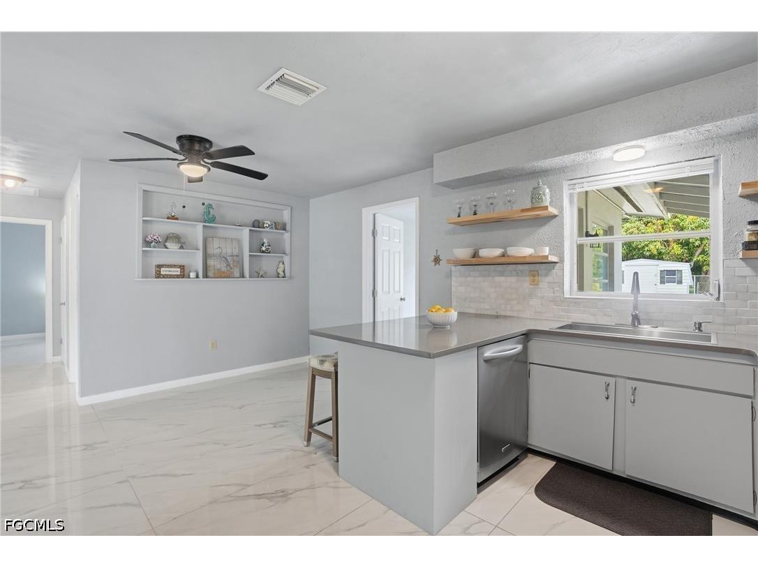 372 Altamont Avenue Fort Myers FL 33905 2026025457 image8