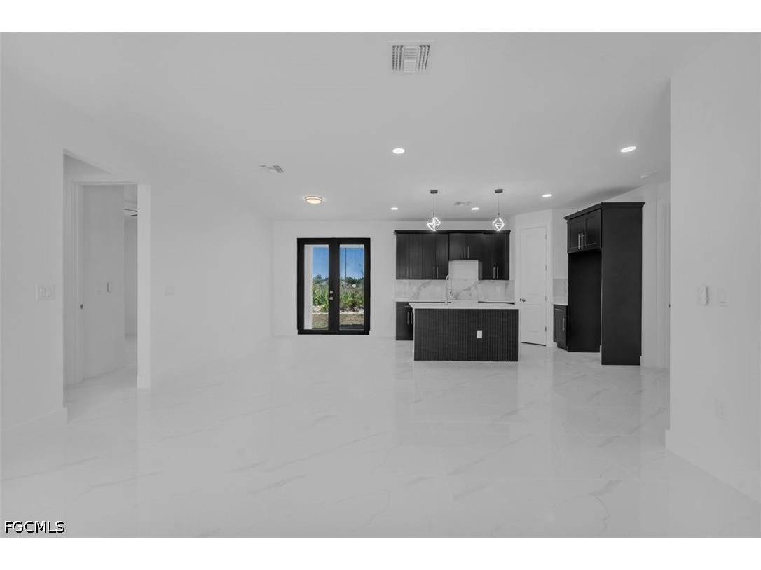 372 Chalet Avenue S Lehigh Acres FL 33974 2026016923 image15