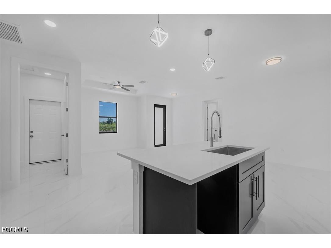 372 Chalet Avenue S Lehigh Acres FL 33974 2026016923 image22