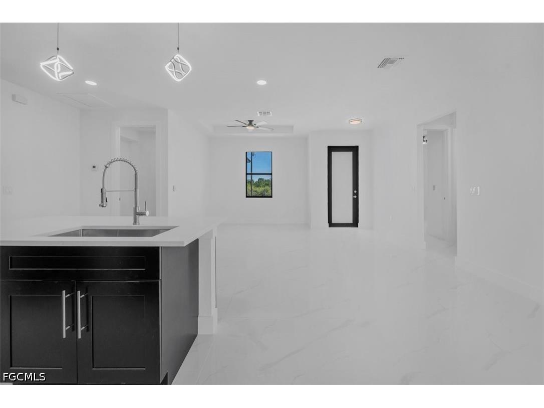 372 Chalet Avenue S Lehigh Acres FL 33974 2026016923 image25