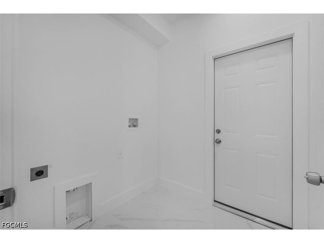 372 Chalet Avenue S Lehigh Acres FL 33974 2026016923 image27