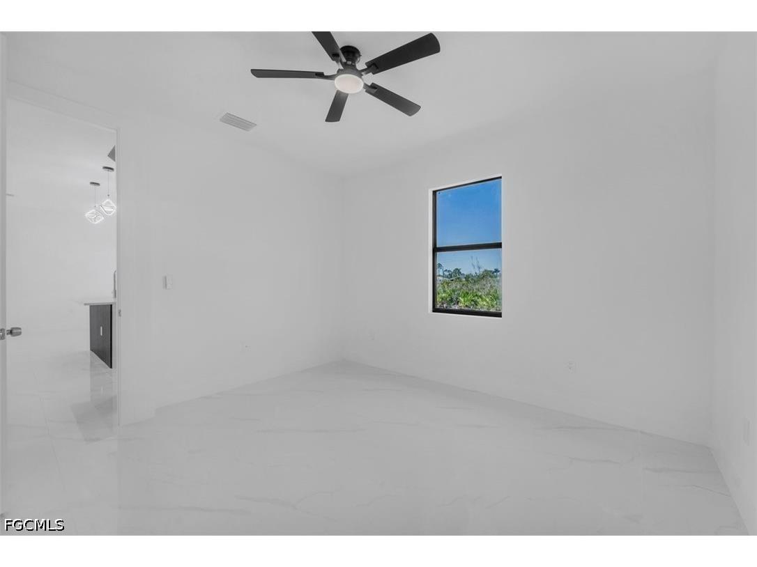 372 Chalet Avenue S Lehigh Acres FL 33974 2026016923 image38