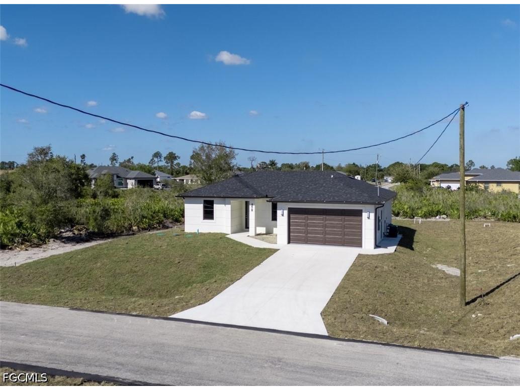 372 Chalet Avenue S Lehigh Acres FL 33974 2026016923 image5