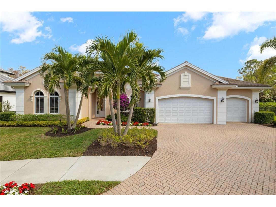 372 Cypress Way W Naples FL 34110 225007004 image1