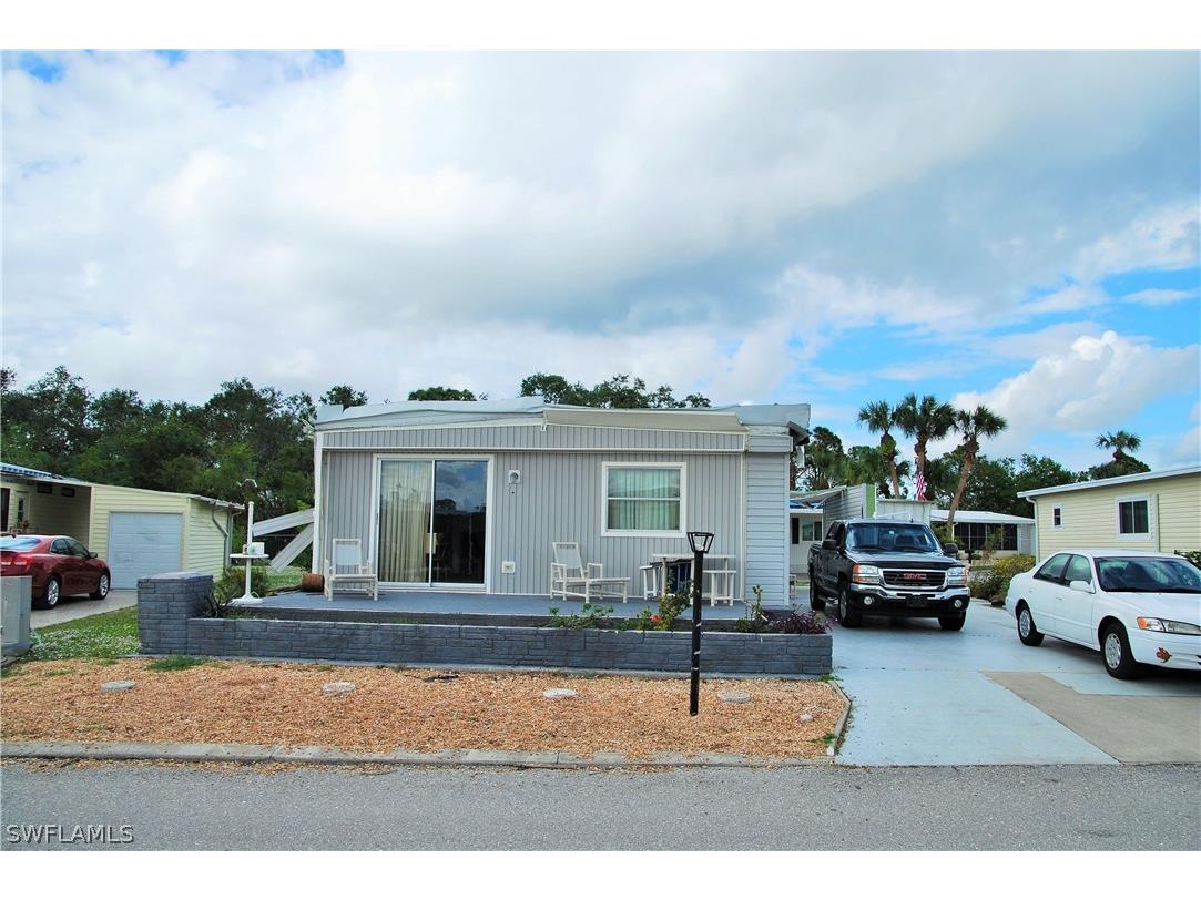 372 Nicklaus Boulevard North Fort Myers FL 33903 222082270 image1