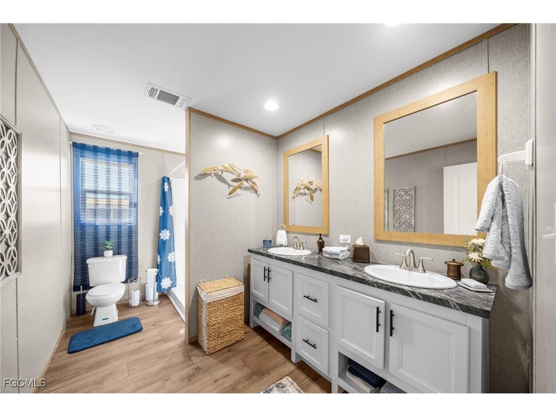 372 Santa Fe Trail North Fort Myers FL 33917 2025015157 image15